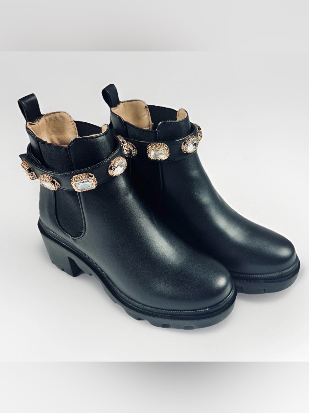 Steve Madden Amulet Black Chelsea Boots Rhinestone Jewel Lug Sole Booties Glam 7